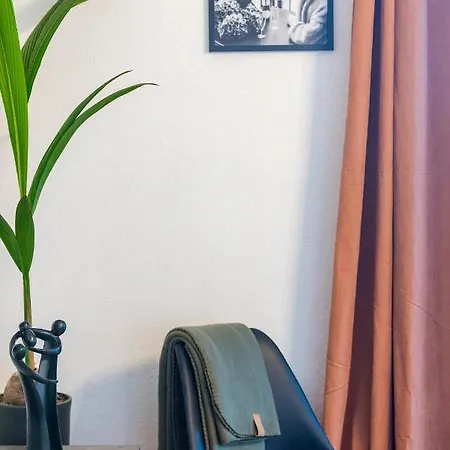 Appartement Carovo7 *